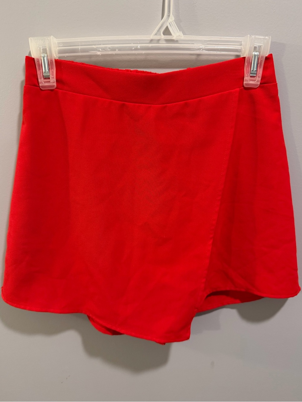 TCEC Red Asymmetrical Skort Size S - Picture 6 of 12